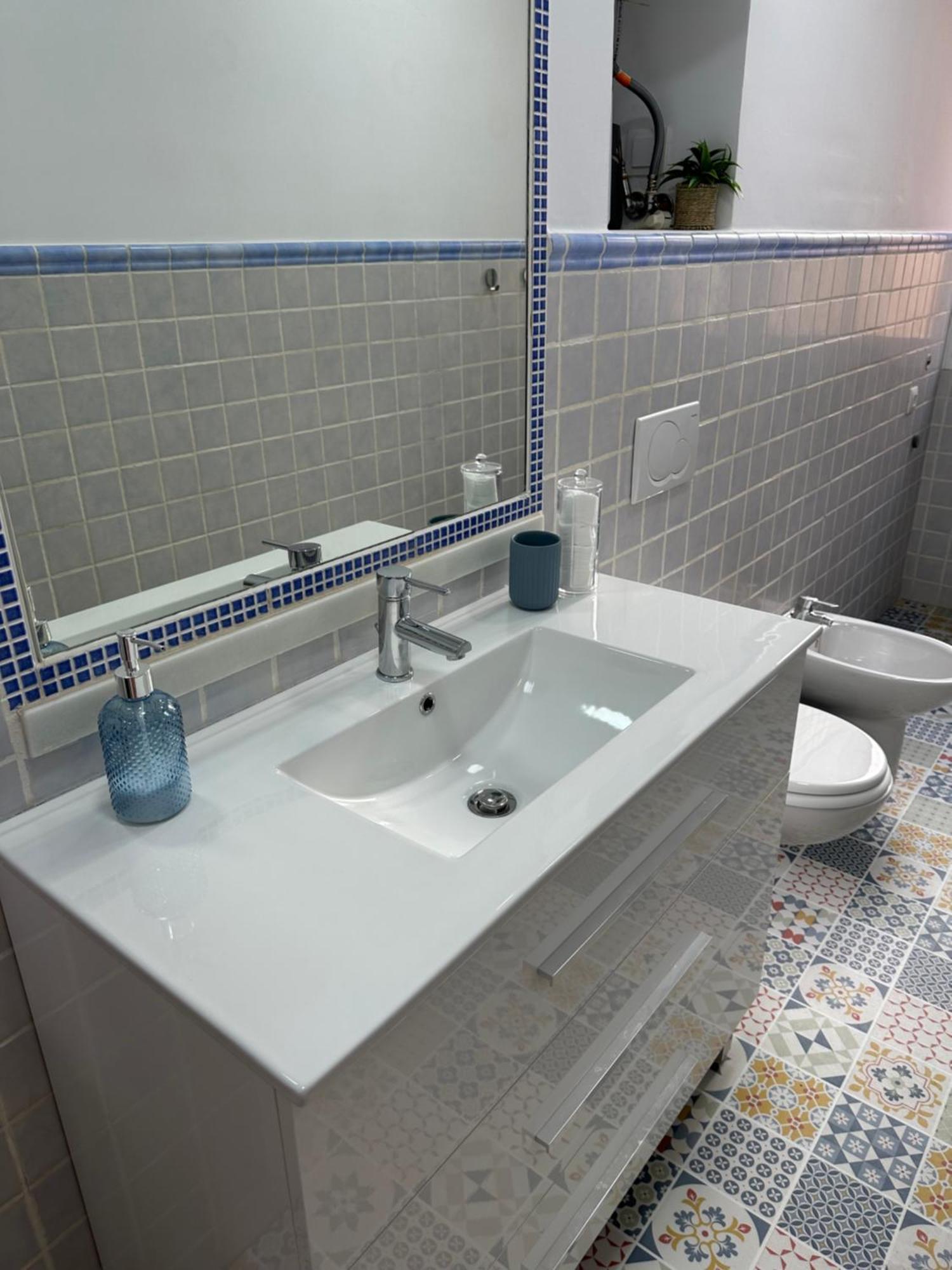 Apartamento Centrico A 12 Minutos De La Playa Almería Esterno foto